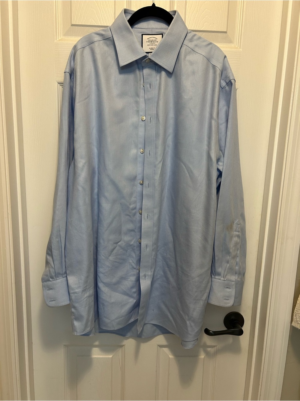 Charles Tyrwhitt Light Blue Men's Dress Shirt - Classic Collar
